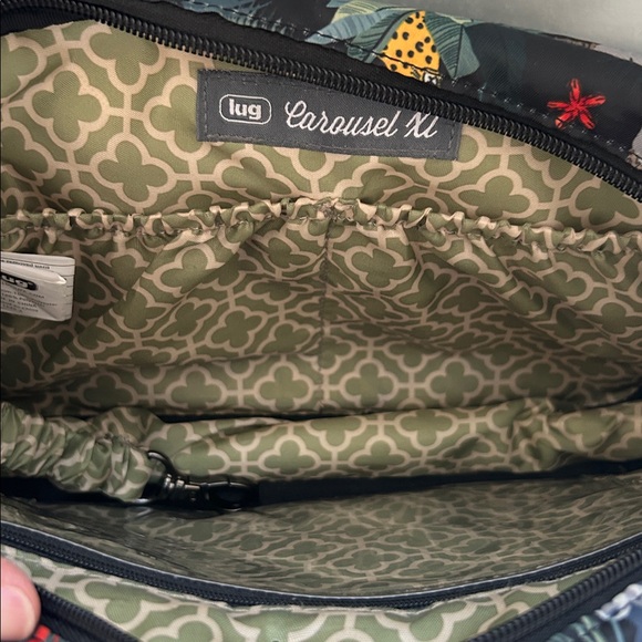 Lug Carousel XL Crossbody Wildlife Jungle Pattern Bag RFID - Picture 7 of 14